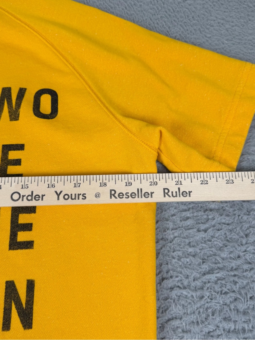 Under Armour The Rock Project Hoodie Mens Large Yellow Short Sleeve Pullover - Picture 5 of 10